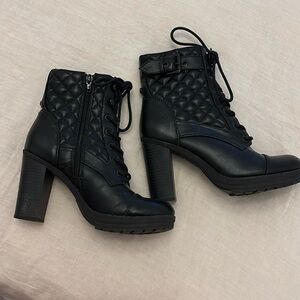 Guess booties size 6.5